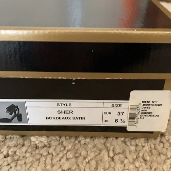 Ava & Aiden Sher satin heels - Picture 4 of 4